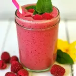 Detox Smoothie With Raspberries