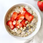 Strawberry Overnight Oats