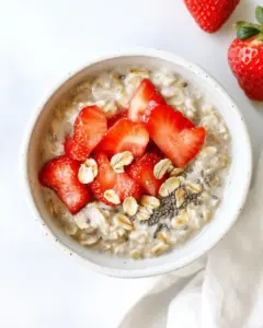 Strawberry Overnight Oats
